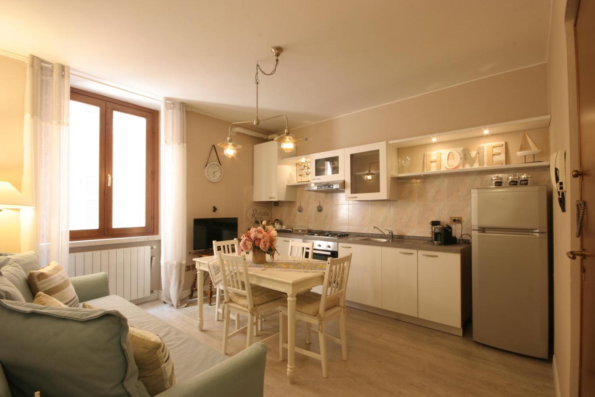 Apartament Violetta Maison, Elegante E Romantica A Salo' Zewnętrze zdjęcie